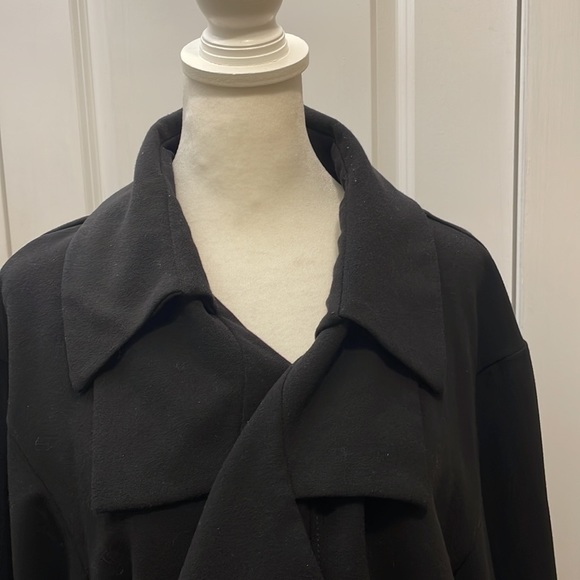 Planet Black double collar cropped jacket in black. One Size. Gently worn. - Picture 4 of 6